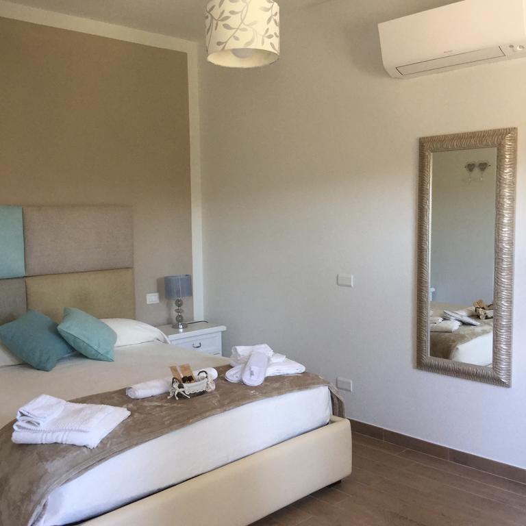 サン・テオドーロ Il Giardino Di Daniela Bed & Breakfast エクステリア 写真